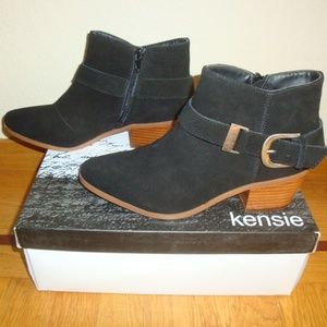 $119 Kensie Suede Colten Buckle Bootie Blk 6